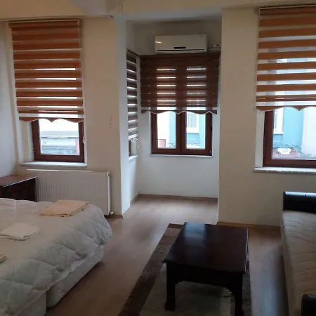 Aparthotel Alys Suit&apart *